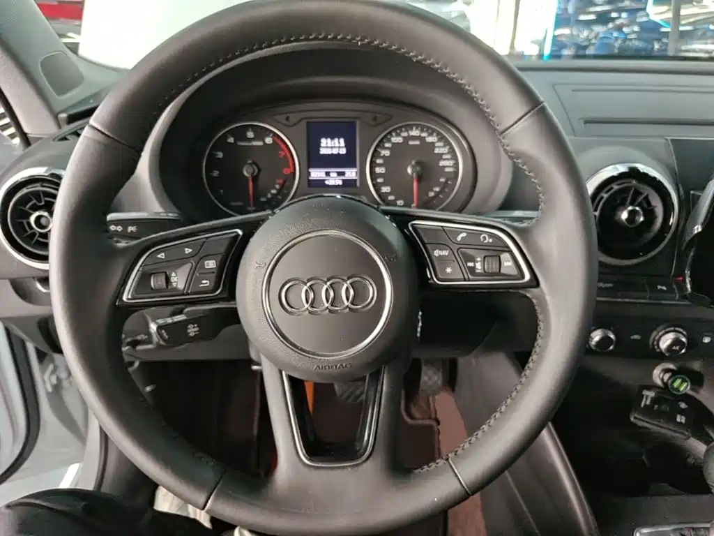 Audi A3 2020 — фото 11