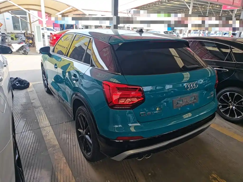 Audi Q2L 2020