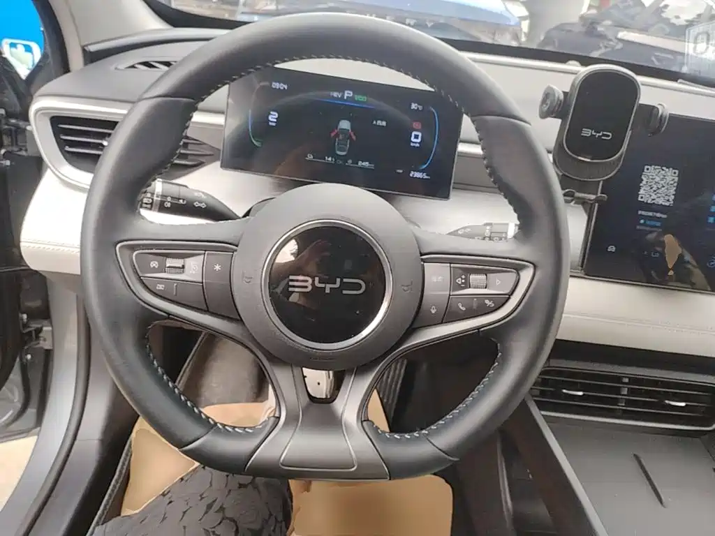 BYD Seal 05 DM-i 2025 — фото 11