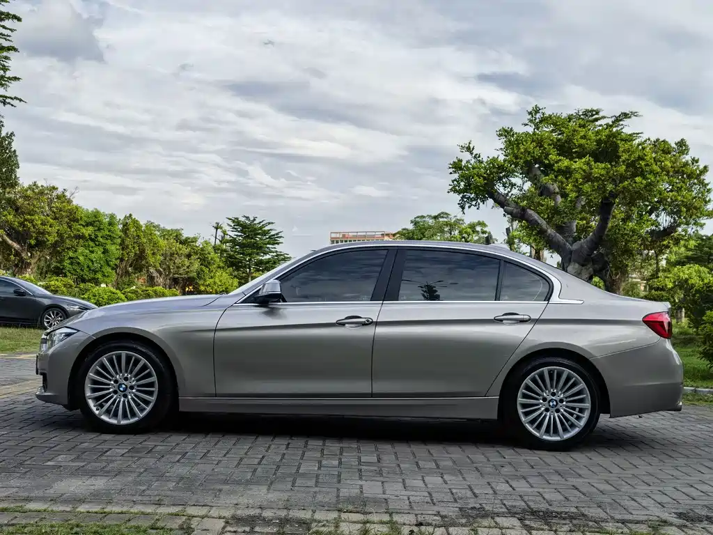 BMW 3 Series 2018