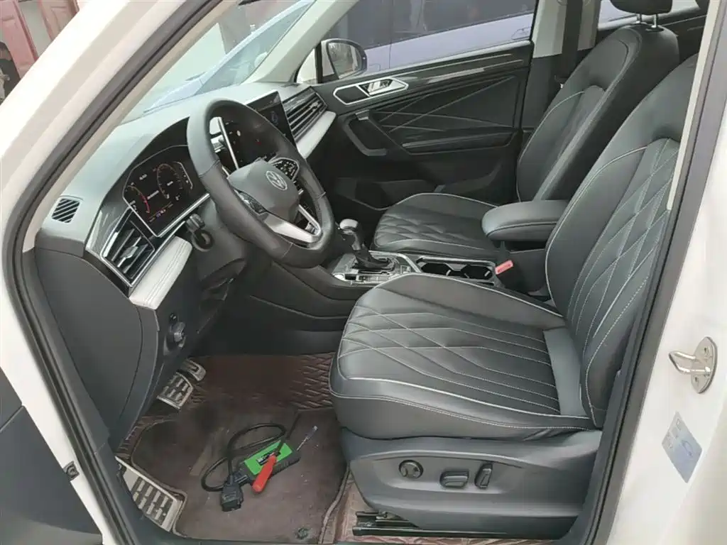 Volkswagen Tiguan L 2021 — фото 15