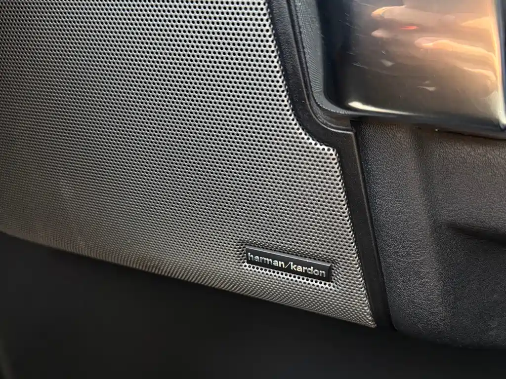 Land Rover Discovery 2012 — фото 10