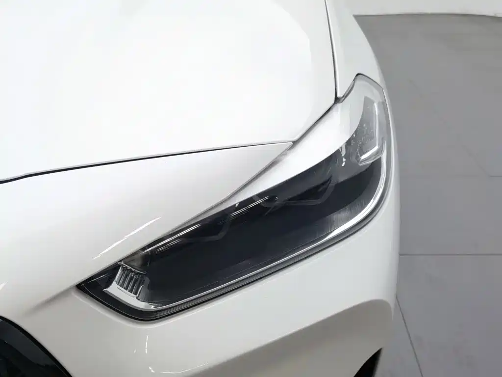 BMW X2 2022 — фото 7