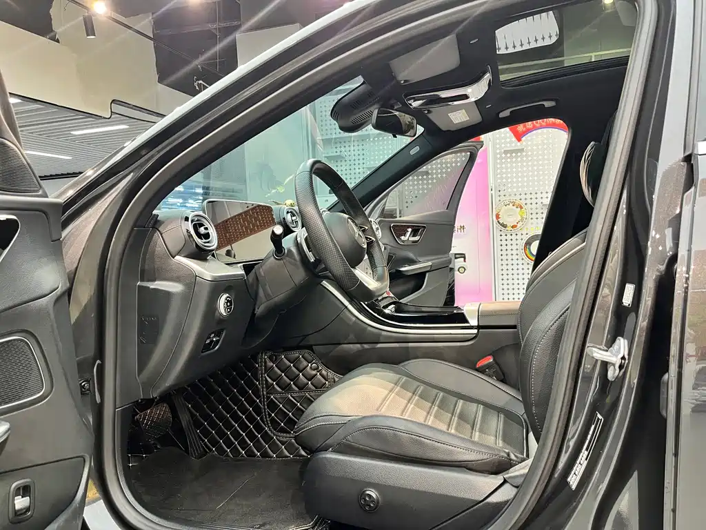 Mercedes-Benz C-Class 2022 — фото 4