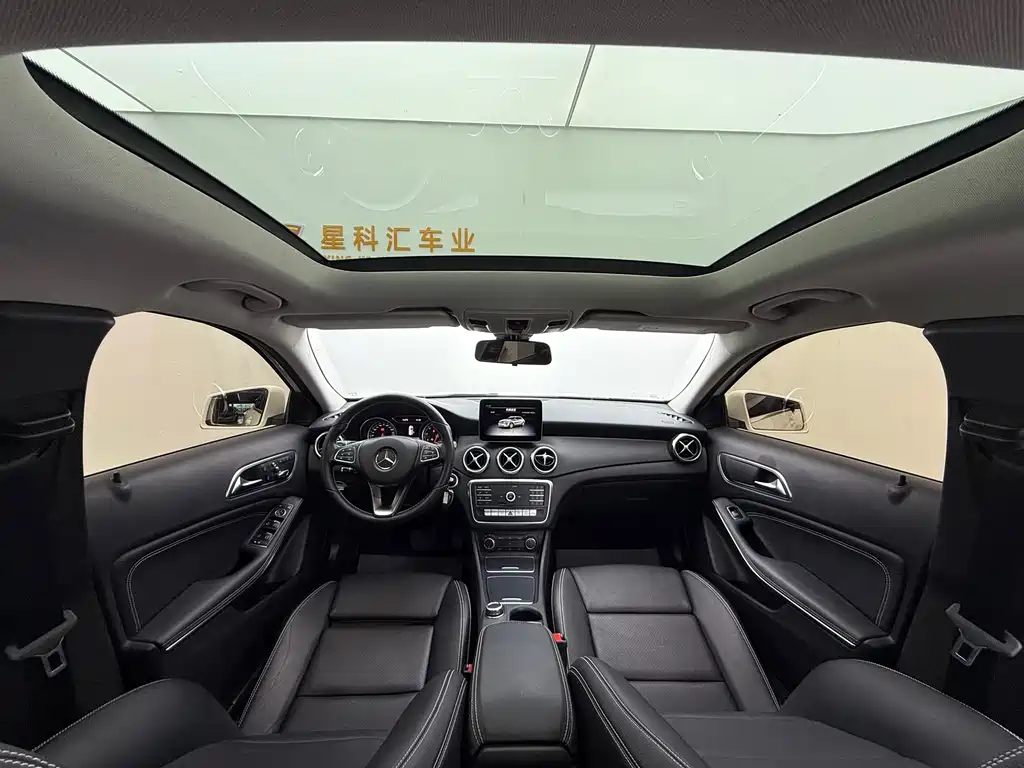Mercedes-Benz GLA 2018 — фото 10