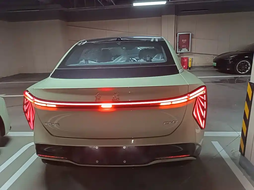 Hongqi EH7 2026
