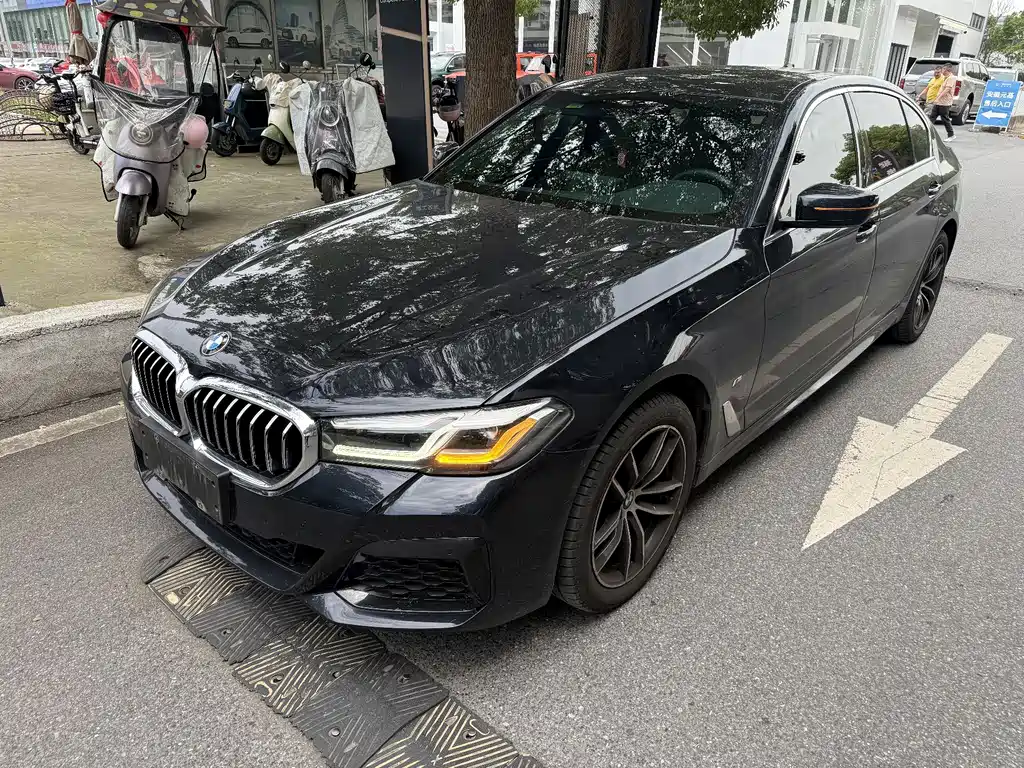 BMW 5 Series 2023