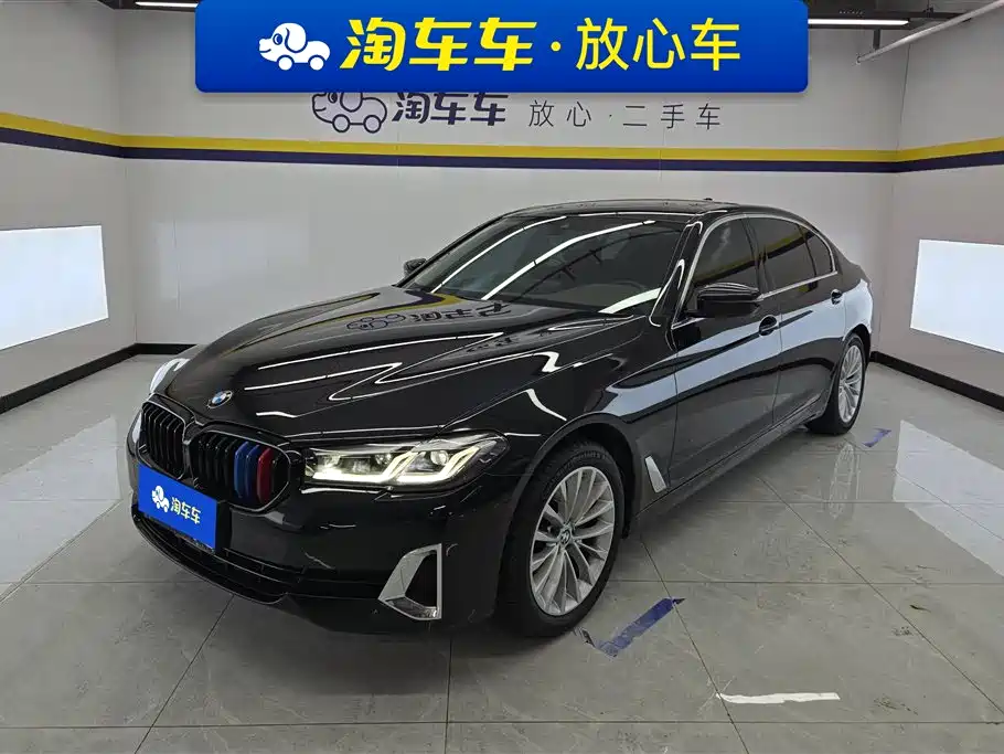 BMW 5 Series 2021 — фото 1