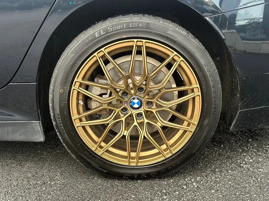 BMW i3 2025