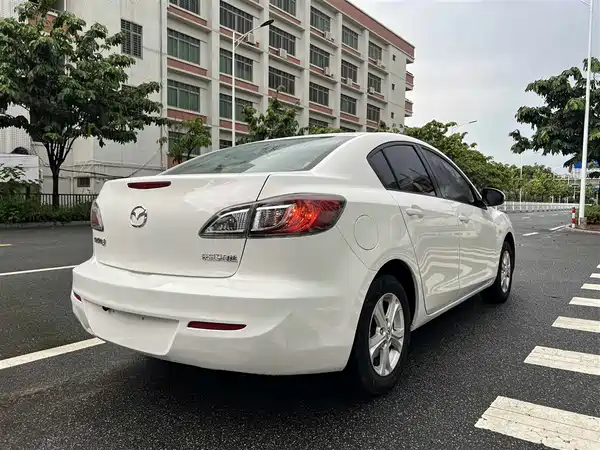 Mazda 3 Xingcheng 2015