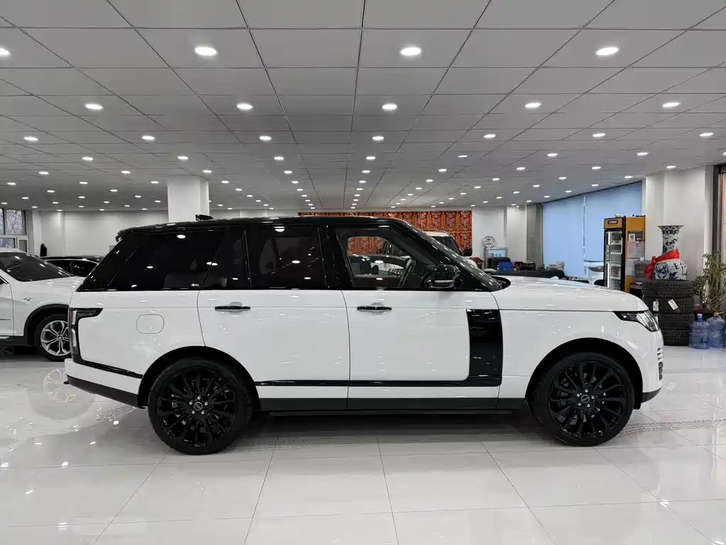 Land Rover Range Rover 2019 — фото 14