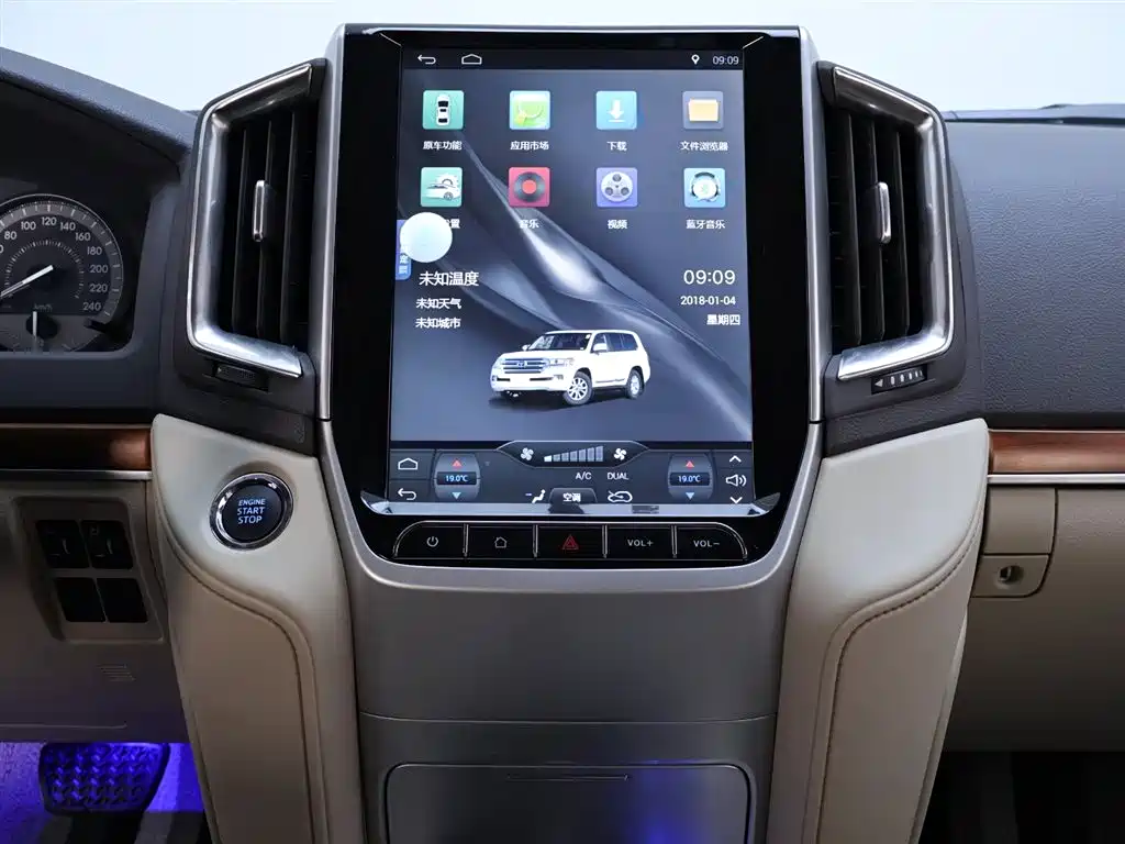 Toyota Land Cruiser 2019 — фото 10