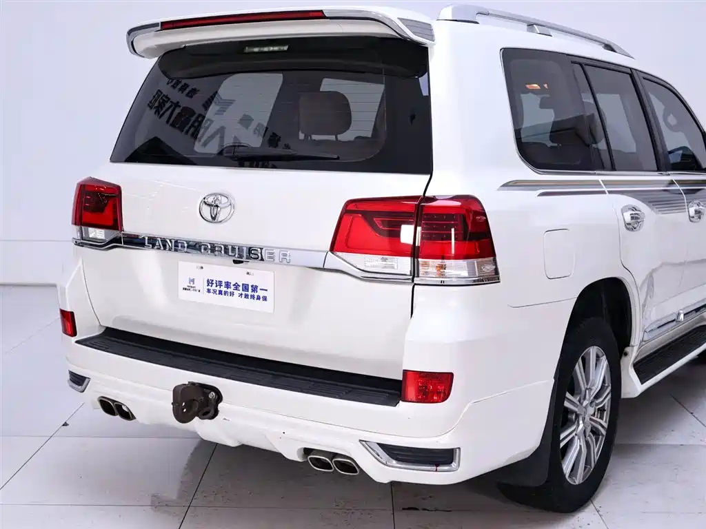 Toyota Land Cruiser 2019 — фото 8