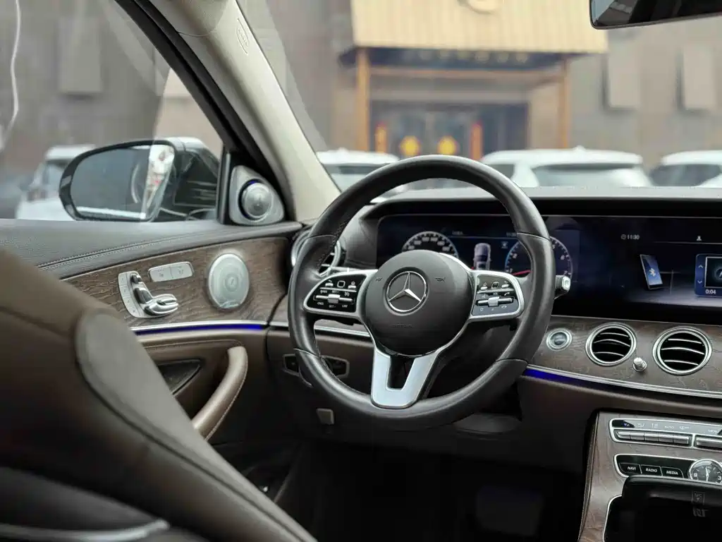 Mercedes-Benz E-Class 2019 — фото 5
