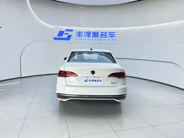 Volkswagen Bora 2024