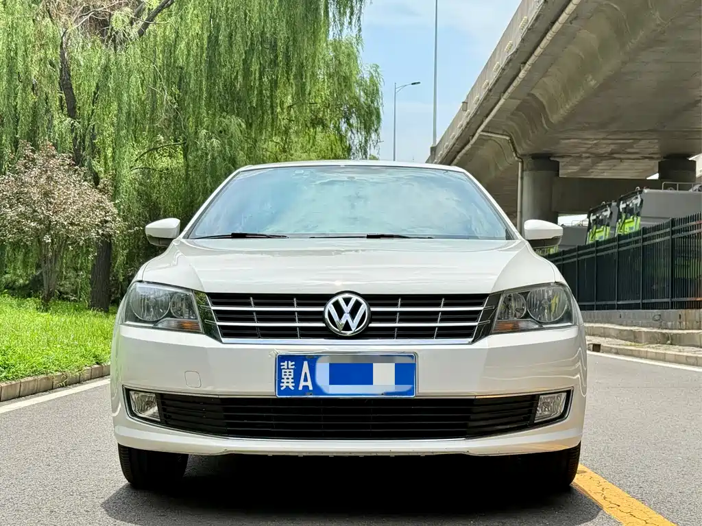 Volkswagen Lavida 2015