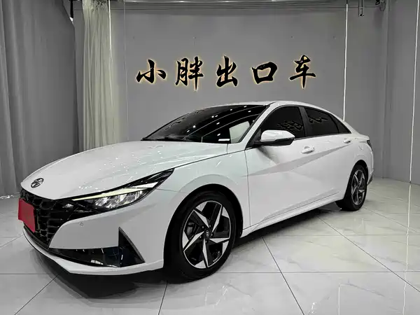 Hyundai Elantra 2023