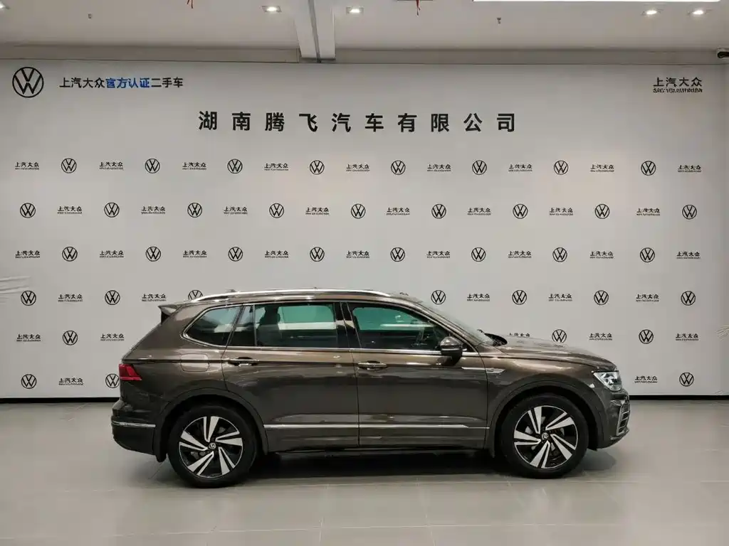Volkswagen Tiguan L PHEV 2020 — фото 3