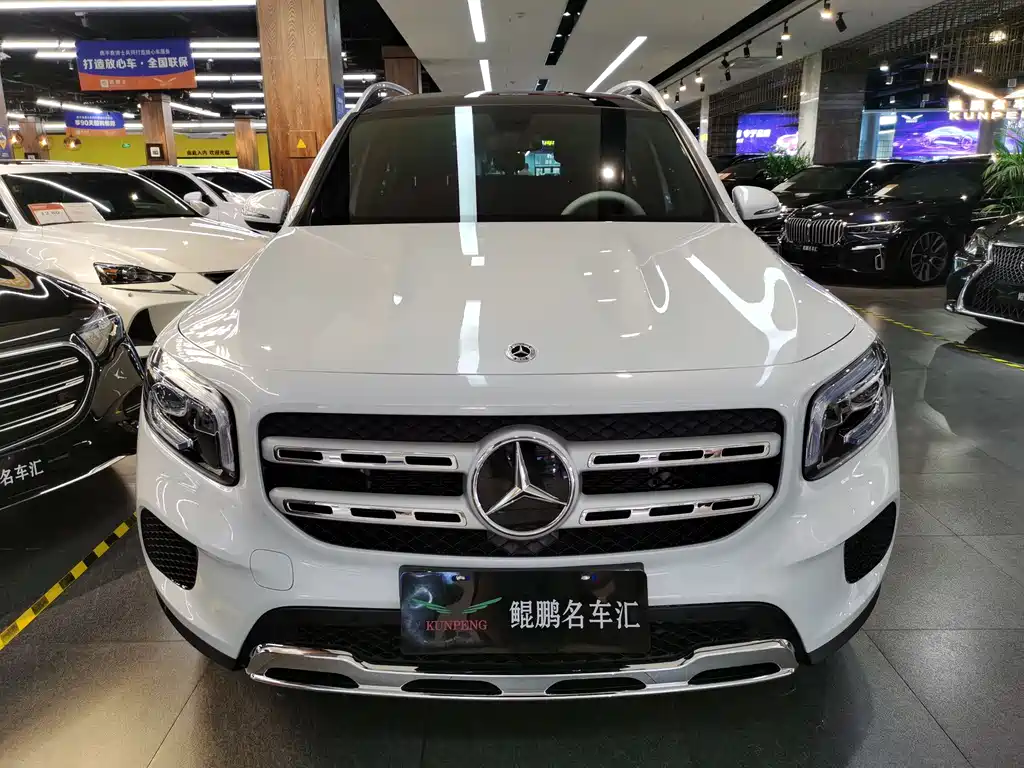Mercedes-Benz GLB 2021