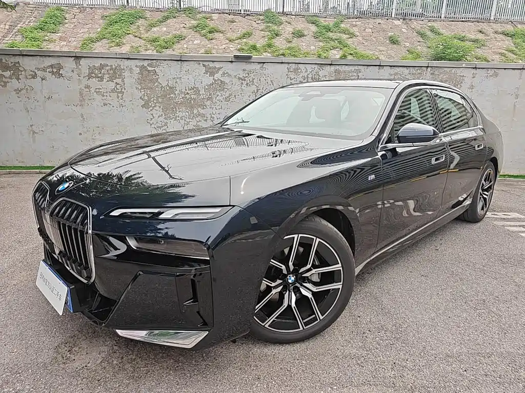 BMW 7 Series 2025