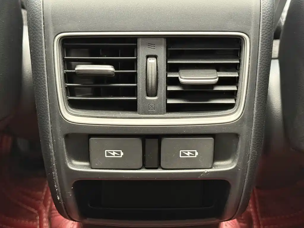 Honda Accord 2022 — фото 17