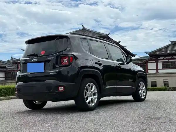 Jeep Freeman 2017