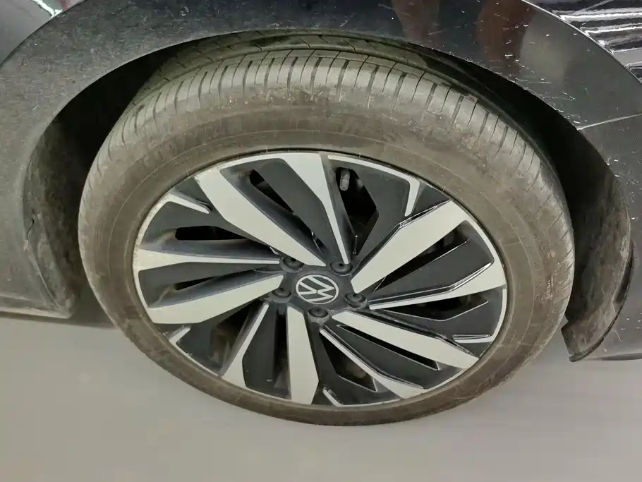 Volkswagen Passat 2024