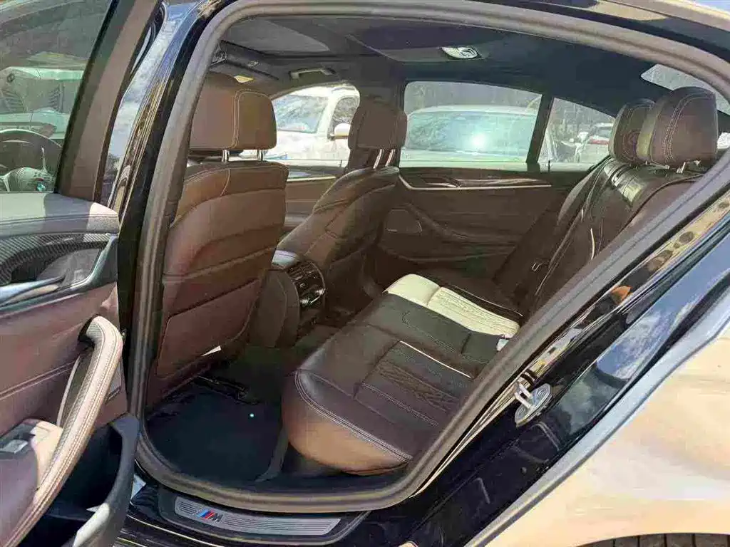 BMW 5 Series 2023