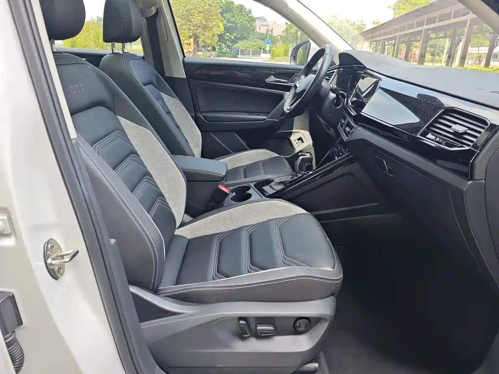 Volkswagen Tanyue GTE 2023 — фото 11