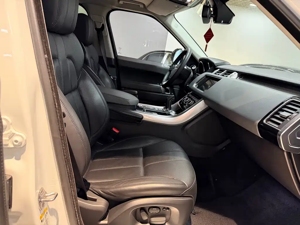 Land Rover Range Rover Sport 2015 — фото 24