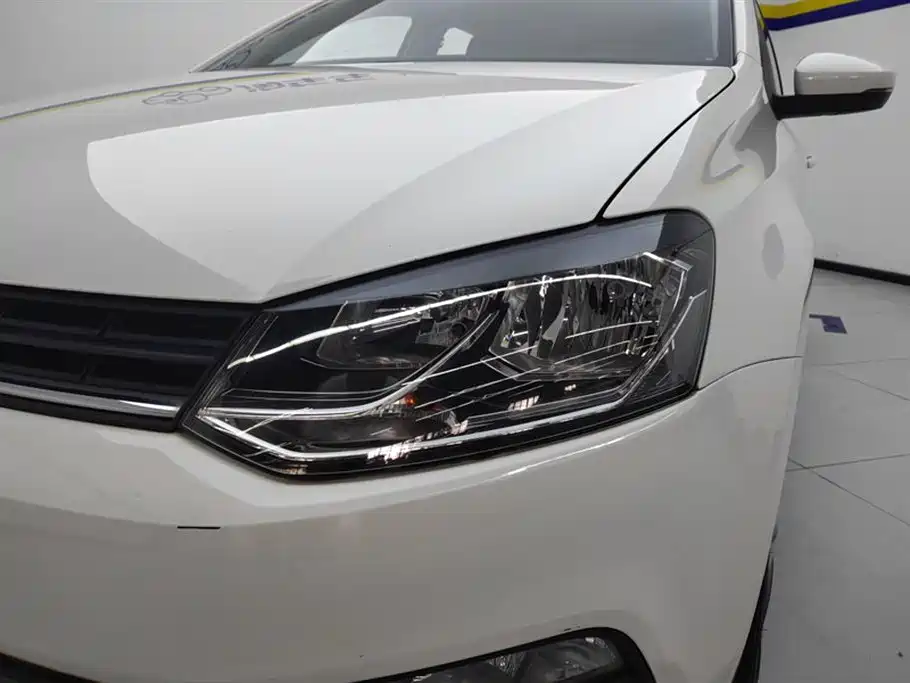 Volkswagen Polo 2016