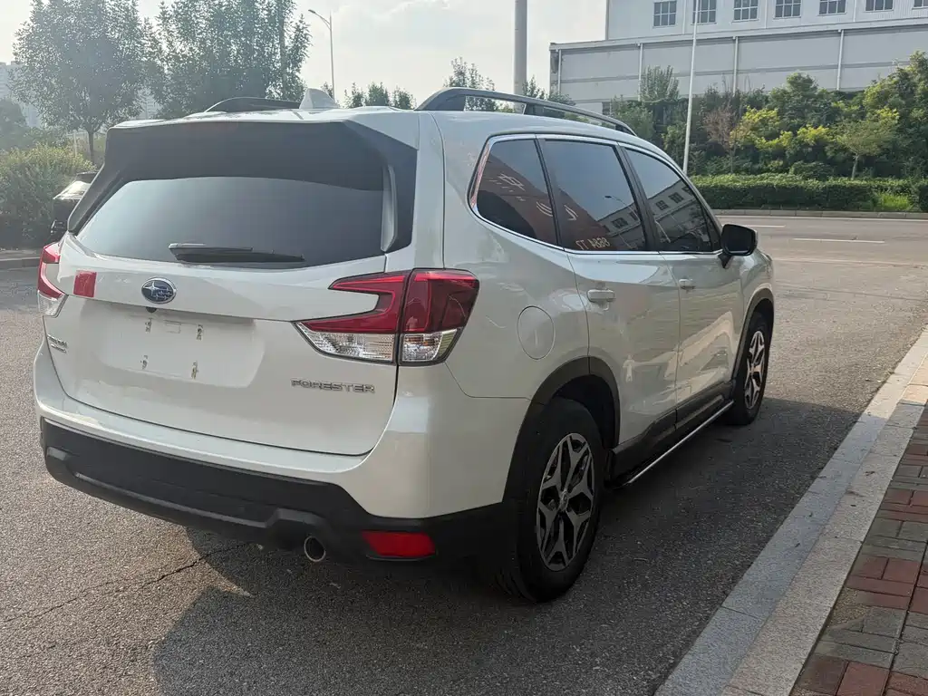 Subaru Forester 2021 — фото 9