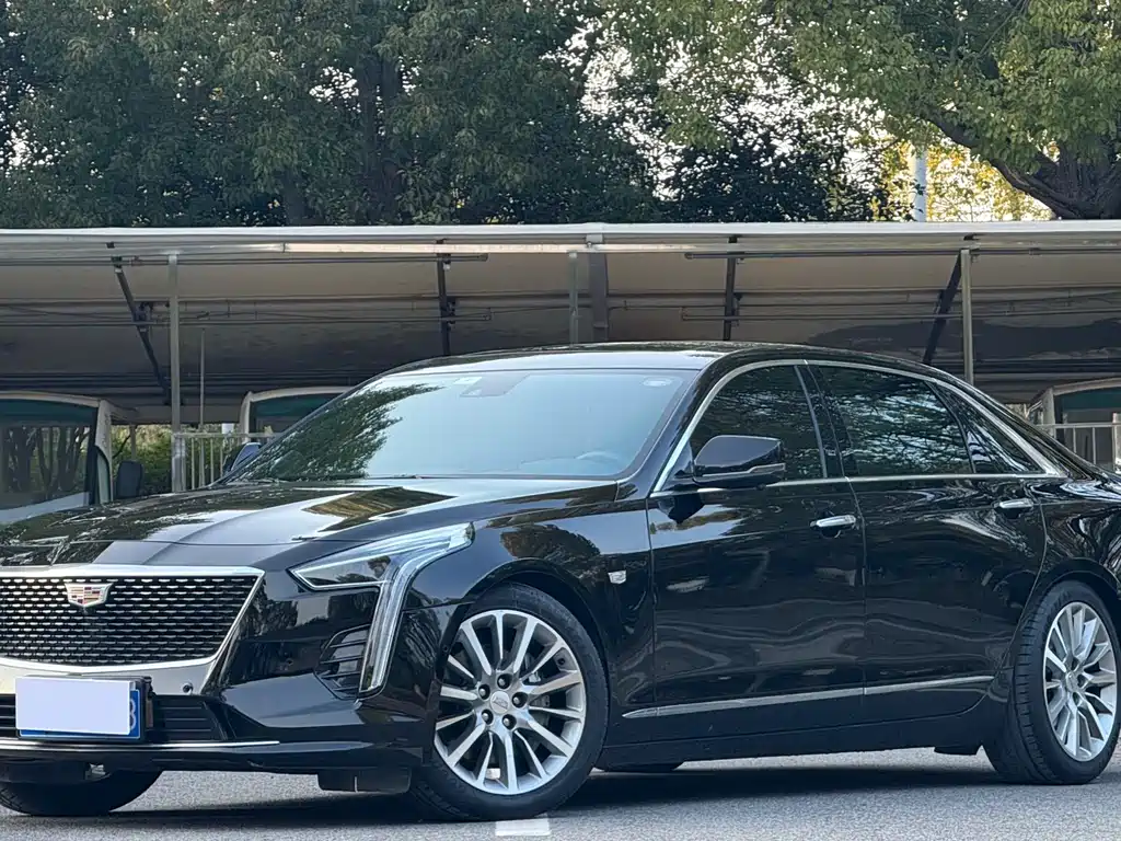 Cadillac CT6 2019 — фото 1
