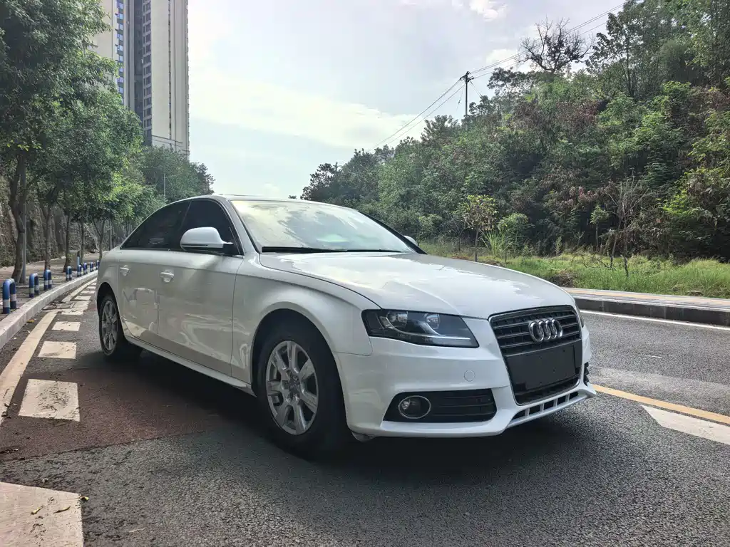 Audi A4L 2012