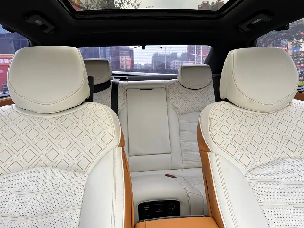 Cadillac CT6 2017 — фото 18