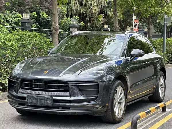 Porsche Macan 2022