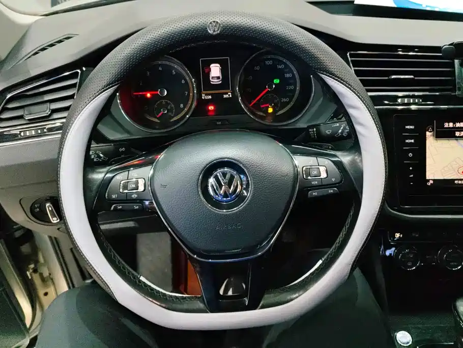 Volkswagen Tiguan L 2019 — фото 15