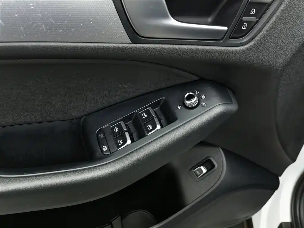 Audi Q5 2015 — фото 9