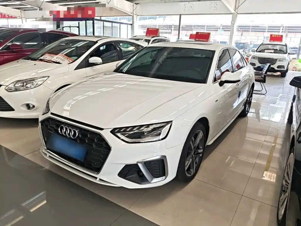Audi A4L 2021