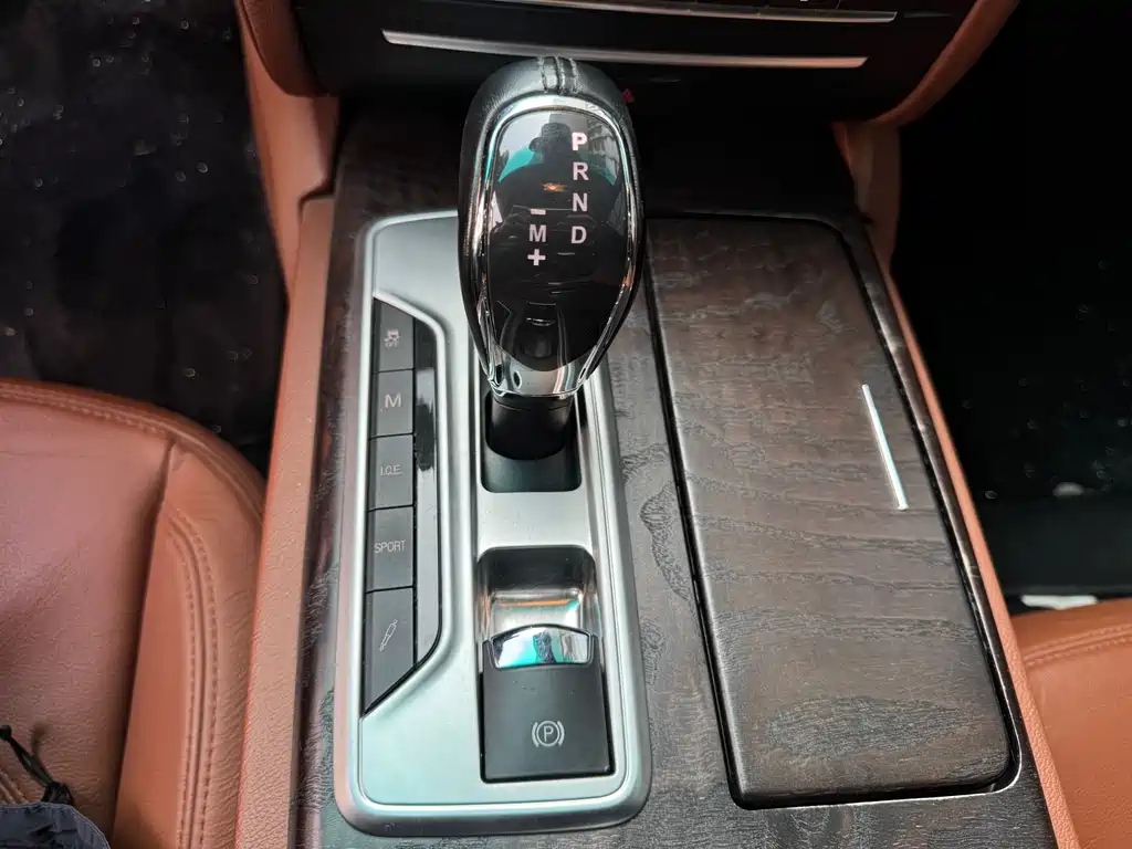 Maserati Quattroporte 2014 — фото 10
