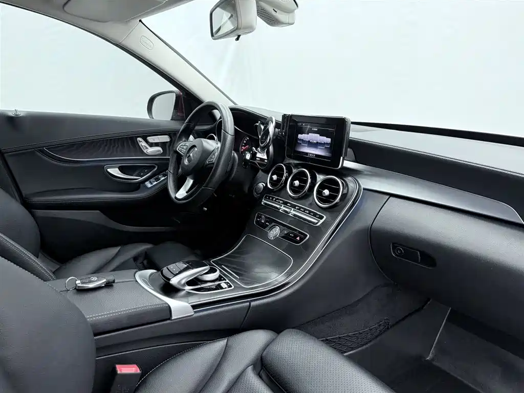 Mercedes-Benz C-Class 2018 — фото 2