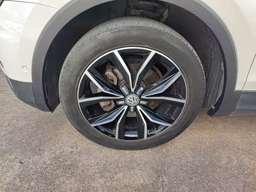 Volkswagen Tiguan L 2019 — фото 23