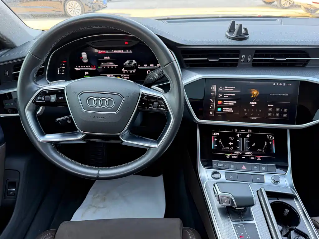 Audi A7L 2024 — фото 10
