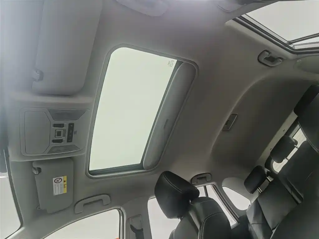 Toyota RAV4 2020 — фото 14