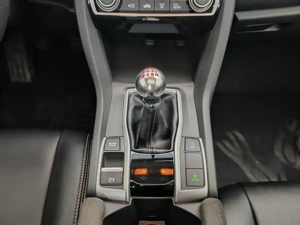 Honda Civic 2017 — фото 13