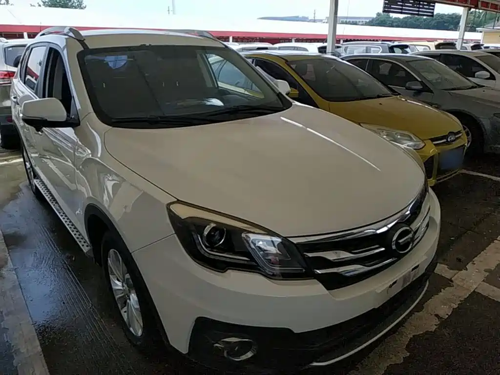GAC Trumpchi GS5 Super 2015 — фото 4