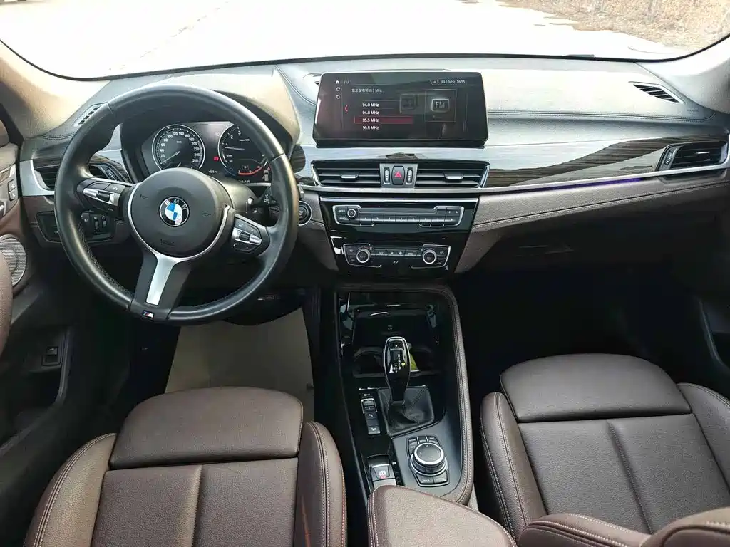 BMW X1 2022 — фото 11
