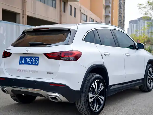 Mercedes-Benz GLA 2023