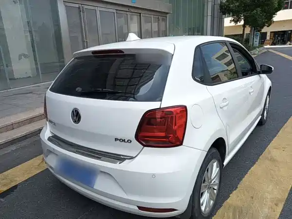 Volkswagen Polo 2015