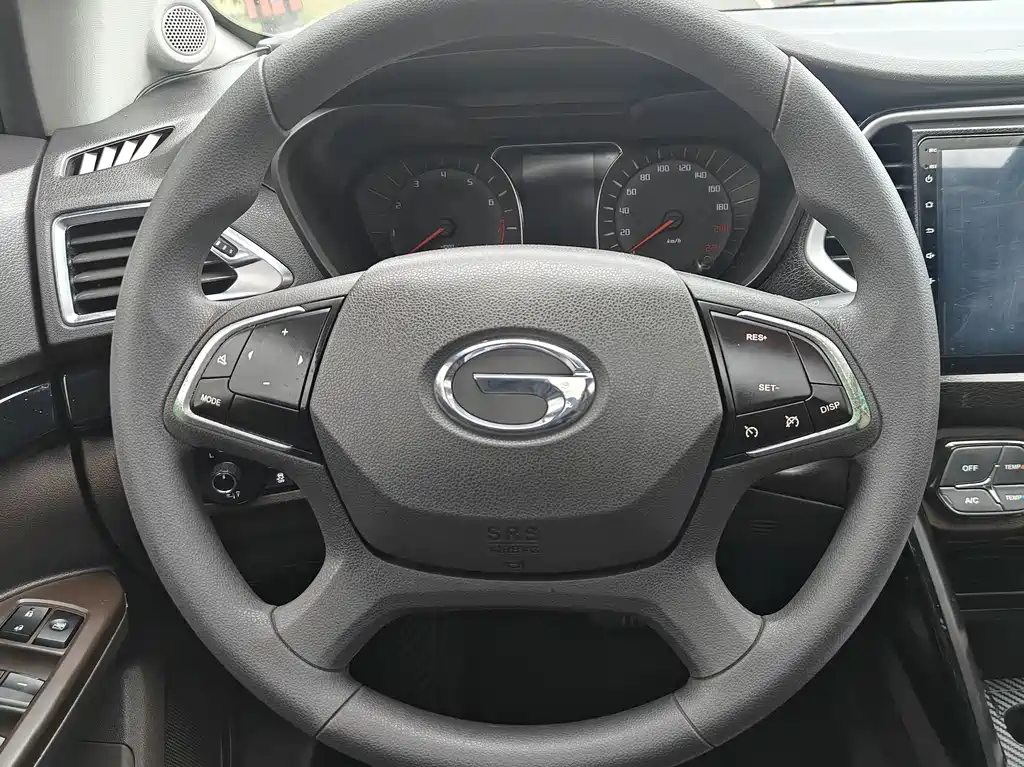 GAC Trumpchi GS4 2015 — фото 18